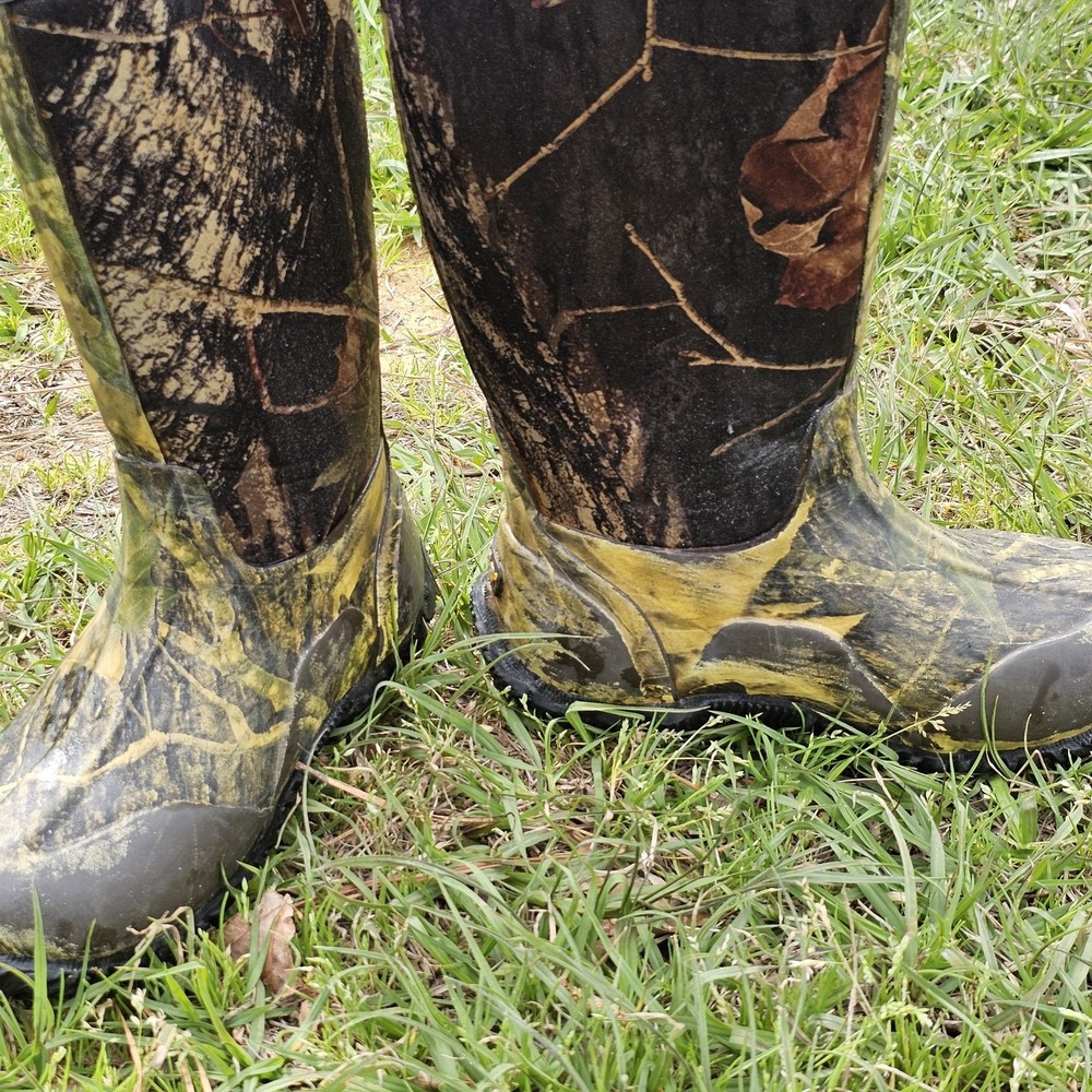 Bogs Boots Kids Size 1 Camo Classic High Waterproof Rain Winter Outdoor Hunting - Picture 5 of 8
